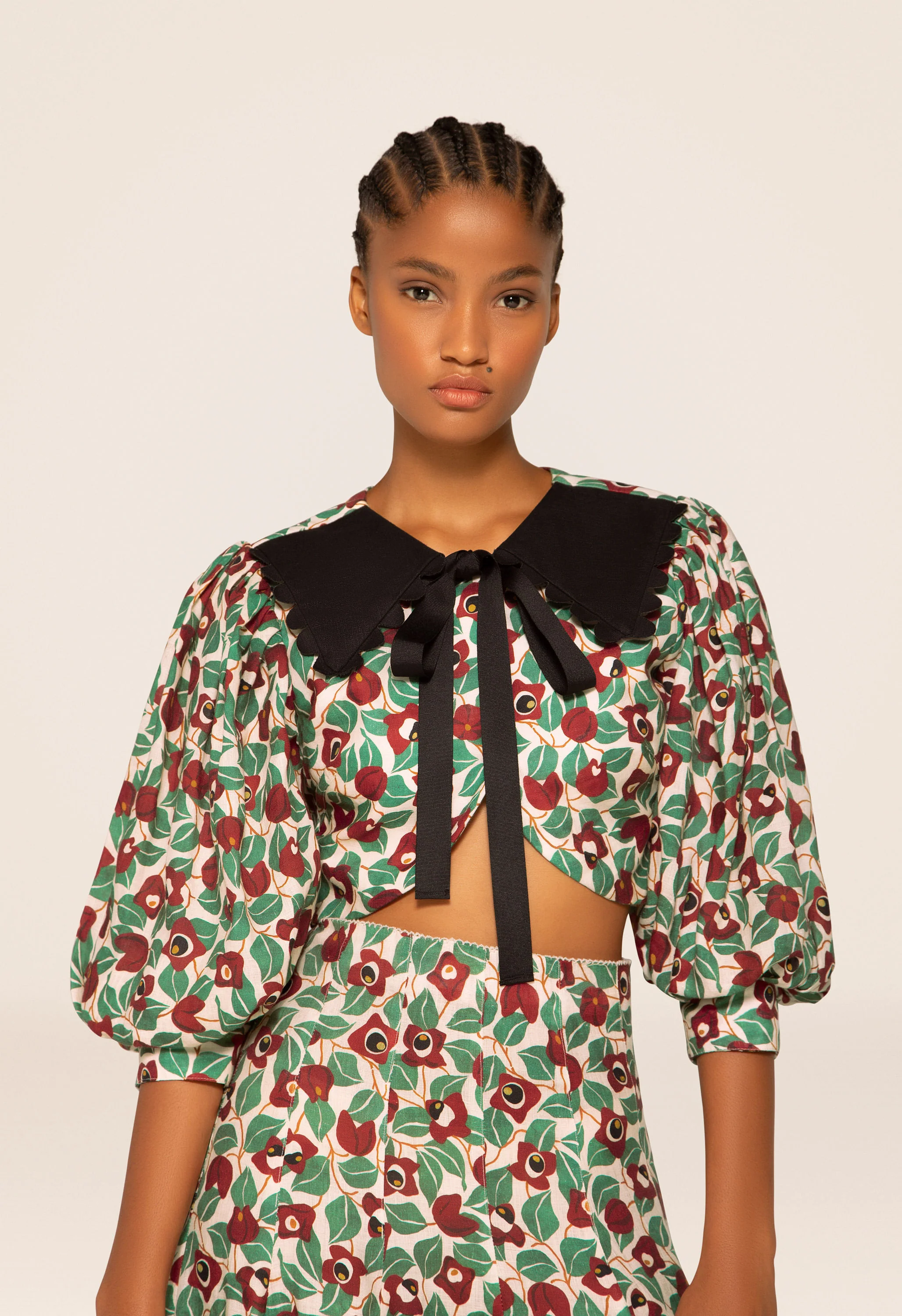 Granate Warana Esmeralda Cropped Top - Image 3